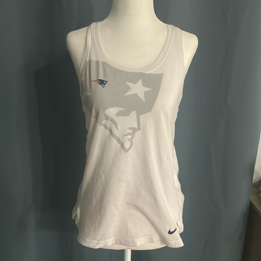Nike NFL Patriots Racerback Tank NWOT